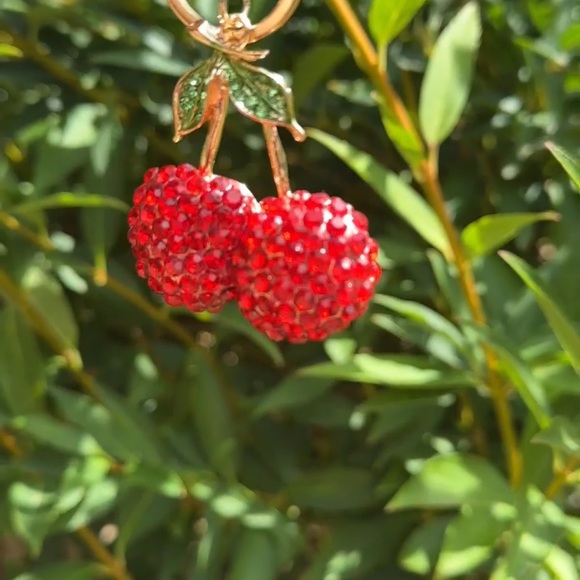 Red and Gold Cherry Keychain with red rhinestones NWT - Picture 3 of 9
